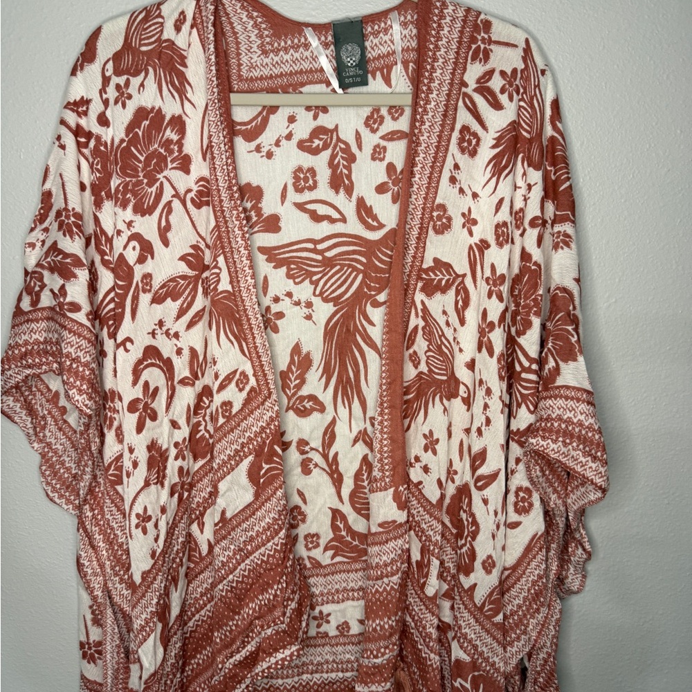 Vince Camuto Rust and White Floral Kimono Top